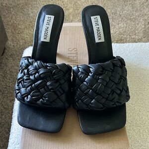 Steve Madden black heels very good condition size 8
